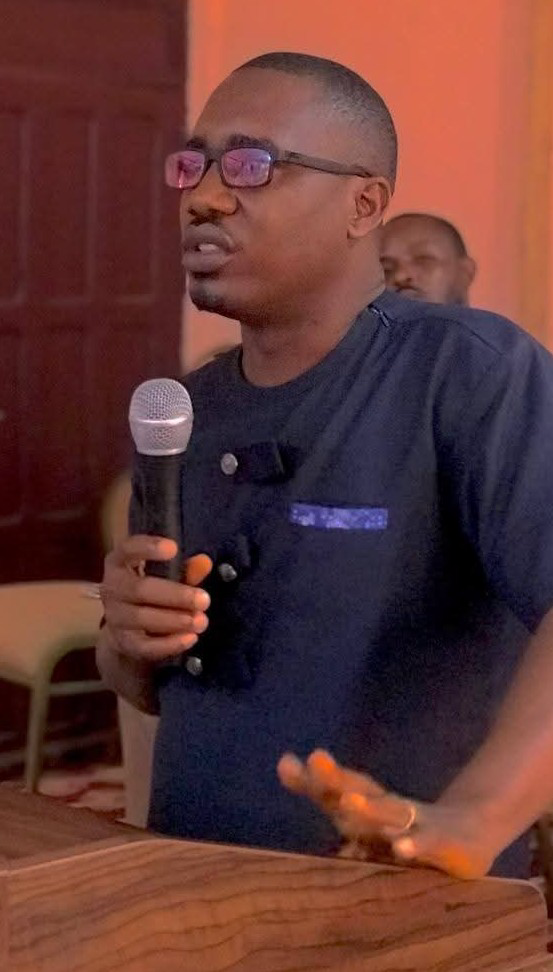 Renaissance CEO Hails Oldest Congo Town Commissioner’s Leadership