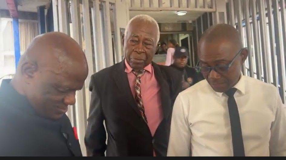 Ex-VP Taylor Lawyers Challenge Evidence Seizure